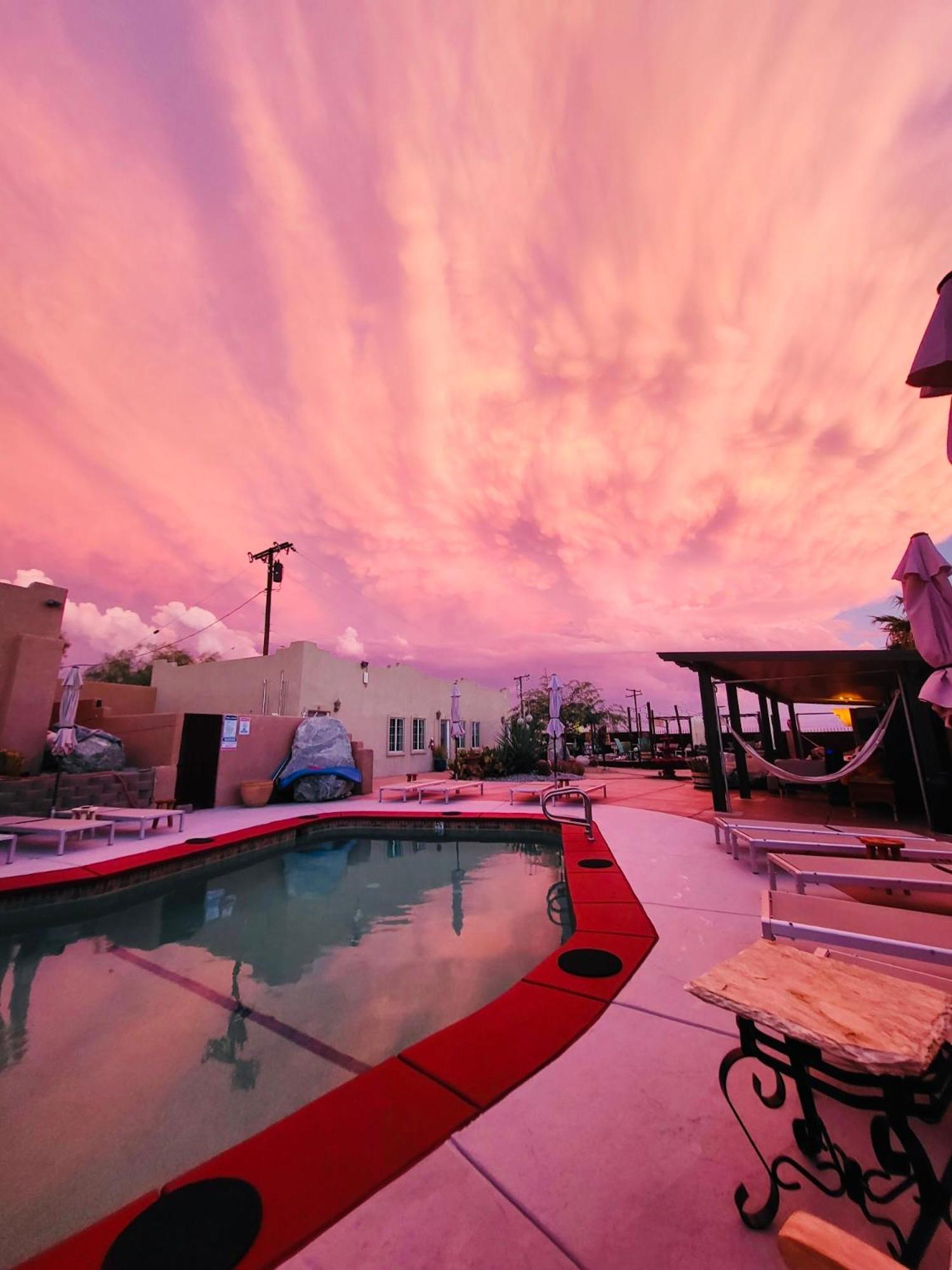 Mi Kasa Hot Springs 420,Adults Only, Clothing Optional Hotel Desert Hot Springs Buitenkant foto